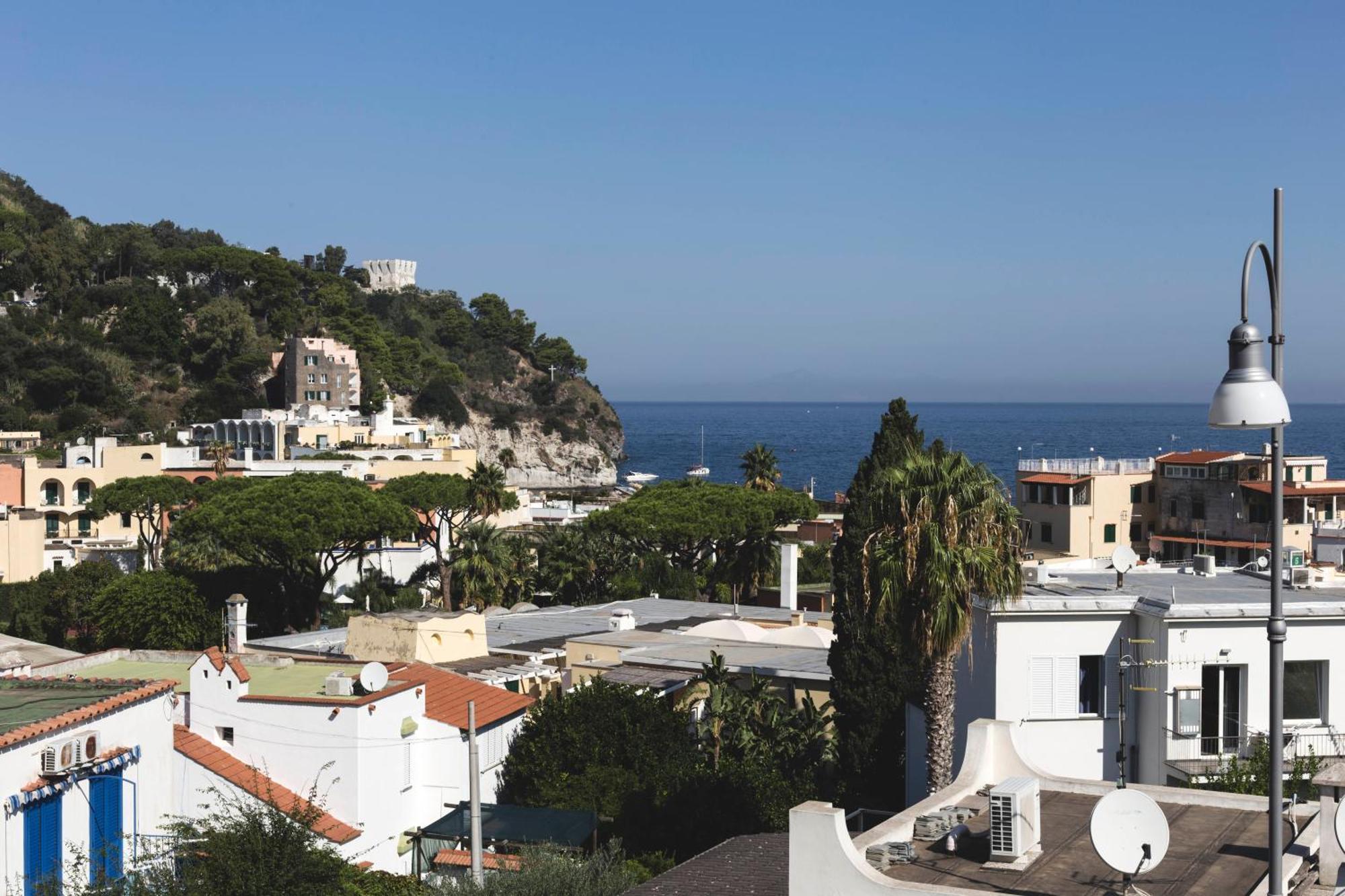 Brecchembe - Holiday Home In The Center Of Lacco Ameno Lacco Ameno (Isola d'Ischia) Exterior foto